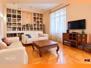 BAULAND/ Trosoban stan 103m2/ Stari Grad Sarajevo
