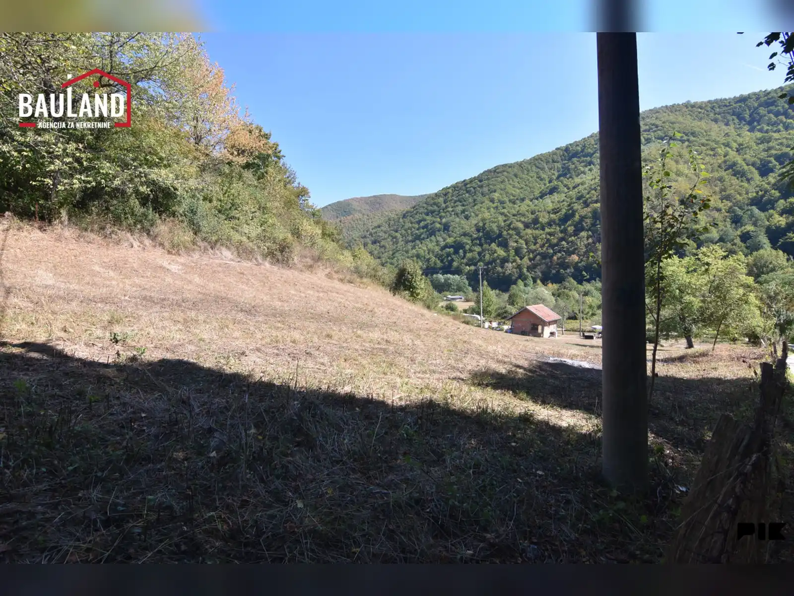 prostrano-zemljiste-7-121m2-uz-mag-put-m18-semizovac-vogosca