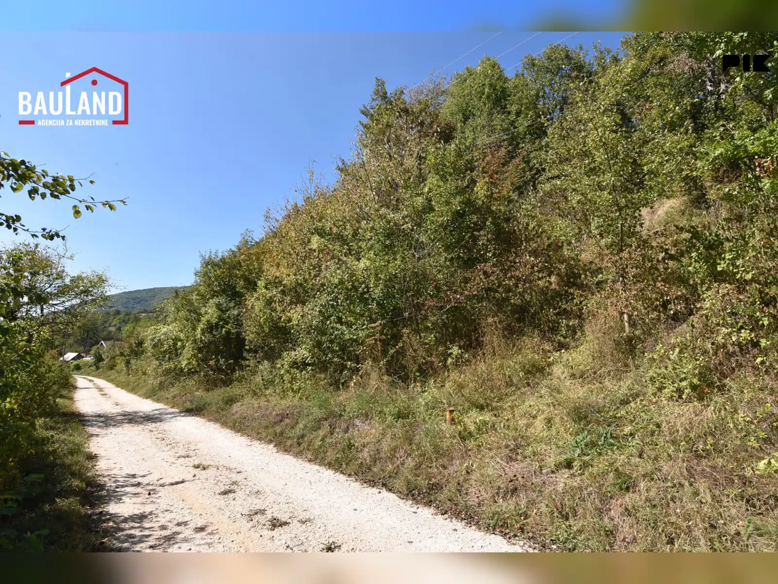 prostrano-zemljiste-7-121m2-uz-mag-put-m18-semizovac-vogosca