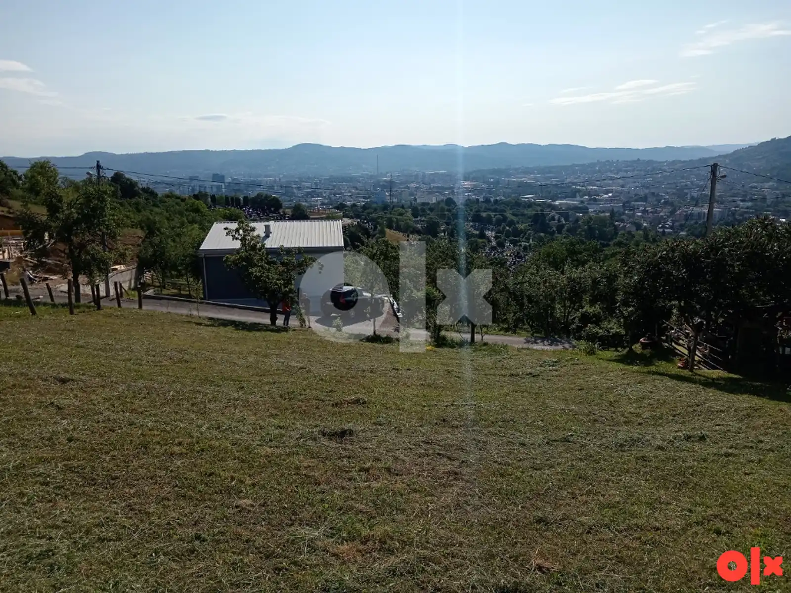 plac-pobre-pogled-na-grad