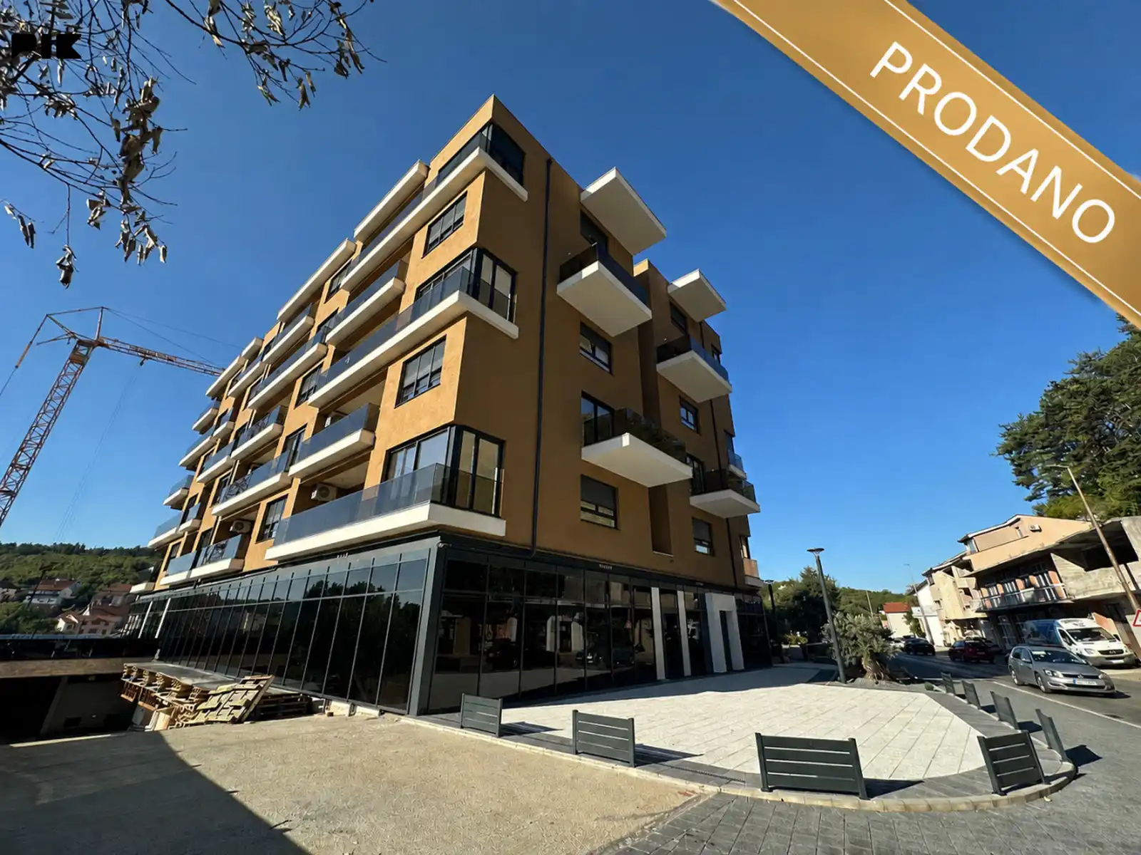 siroki-brijeg-dvosoban-stan-53-m2-s-vrtom-54-m2-hills-residence-3