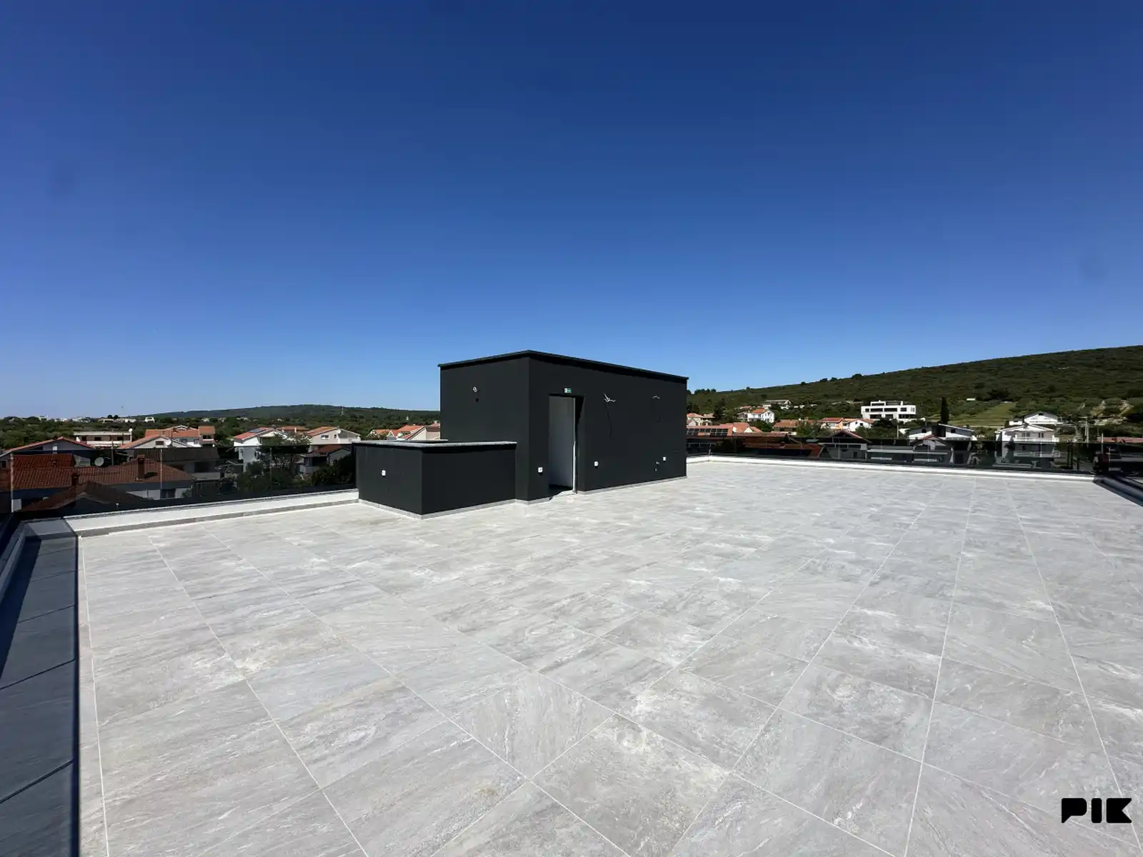 zadar-sukosan-hills-privatna-krovna-terasa-s-bazenomnetto-250-m2