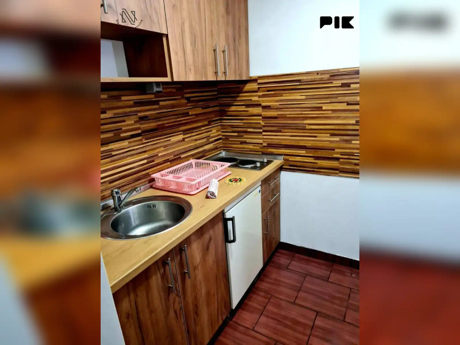 kuca-sa-5-apartmana-i-poslovnim-prostorom-u-budzaku