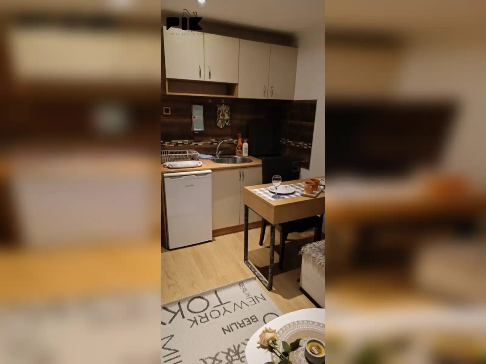 kuca-sa-5-apartmana-i-poslovnim-prostorom-u-budzaku