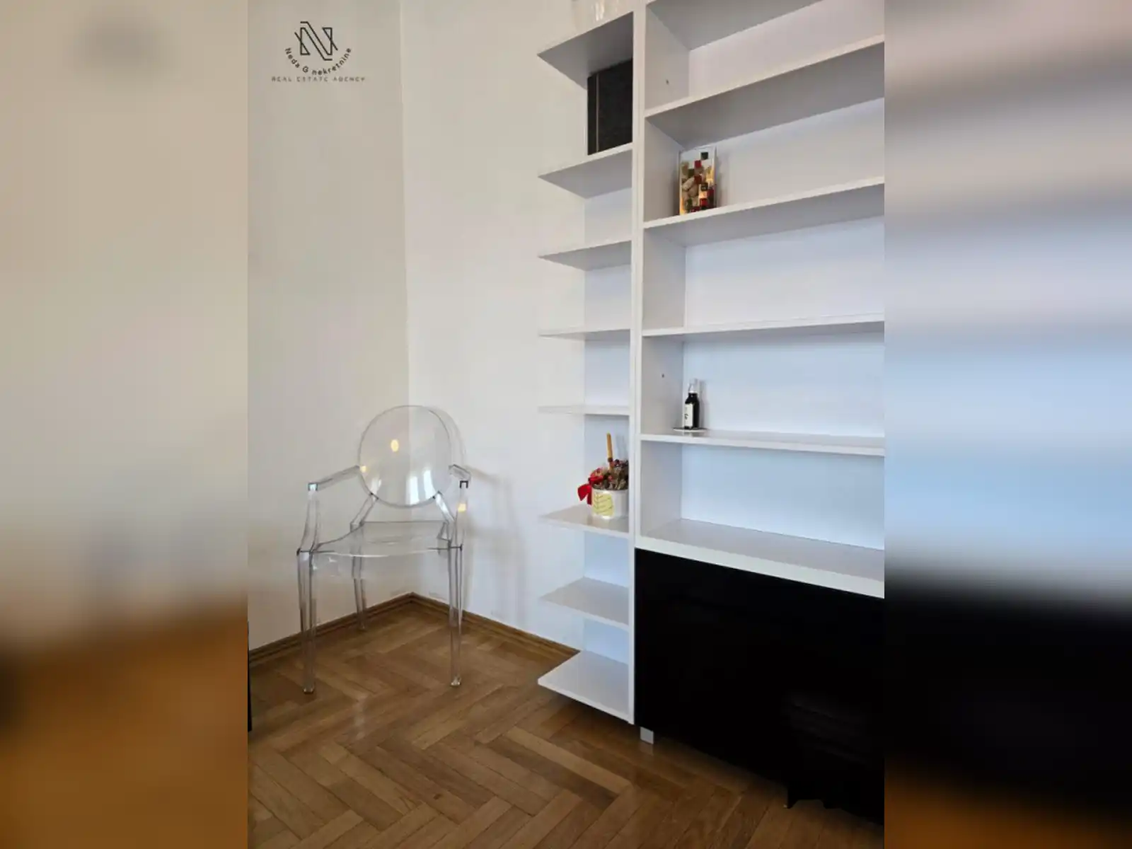 nova-varos-dvosoban-predivan-stan-na-najam-sa-garazom
