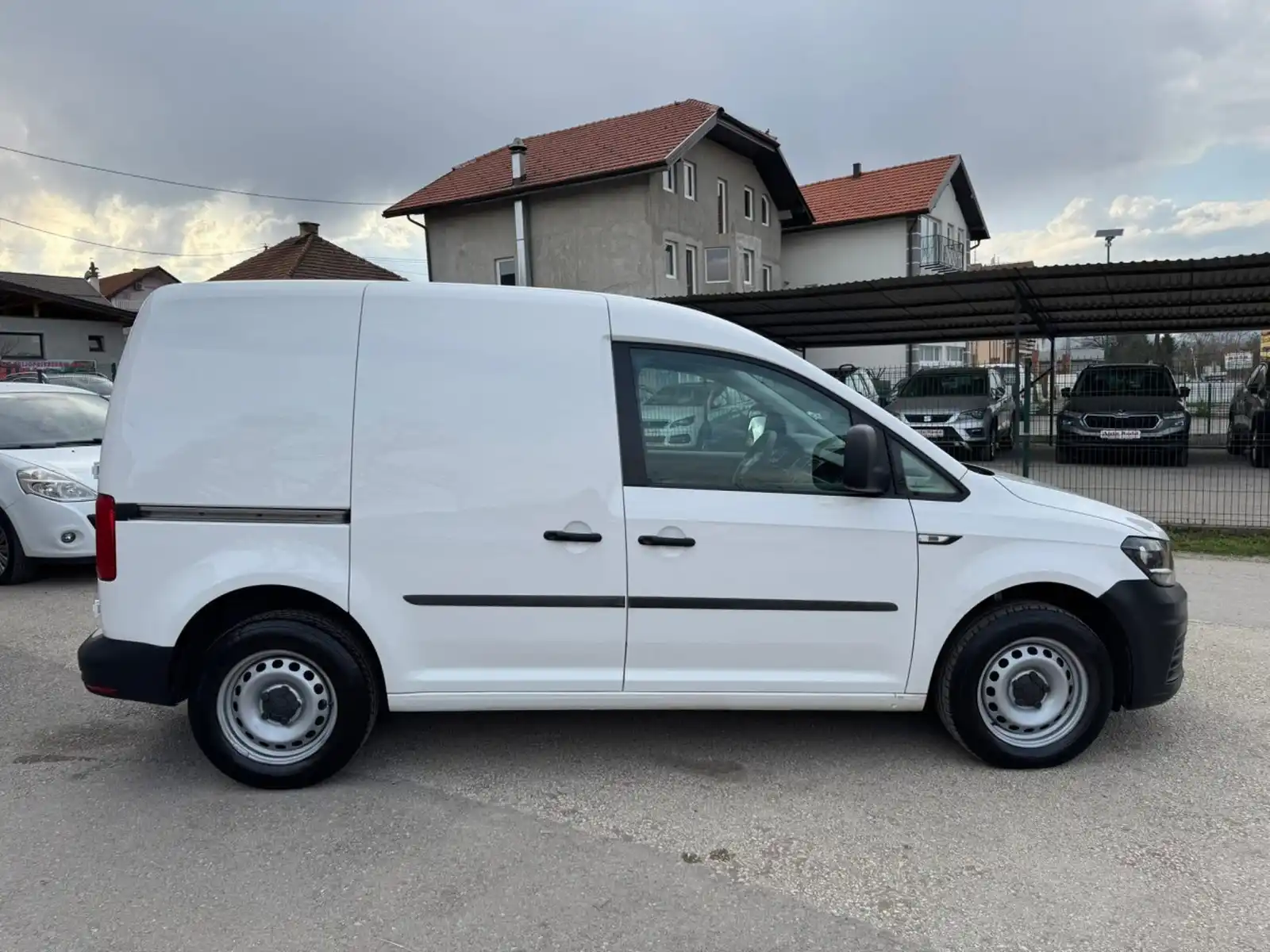volkswagen-caddy-2-0-tdi-12-2017-facelift-klima-tempomat
