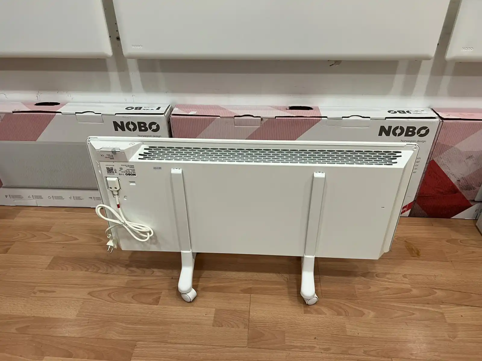 norveski-konvektor-nobo-top-2000w-500w