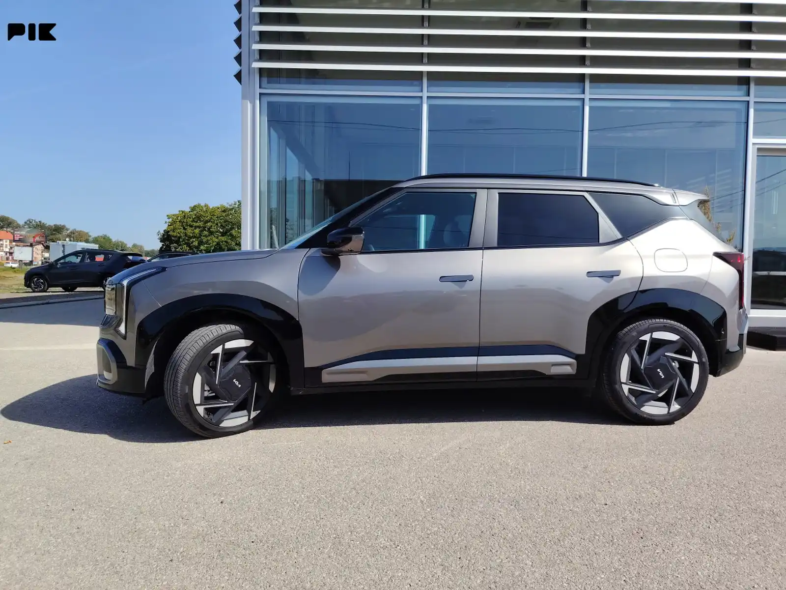 kia-seltos-gtline-1-6-benzin-automatik-zimske-gume-1-km