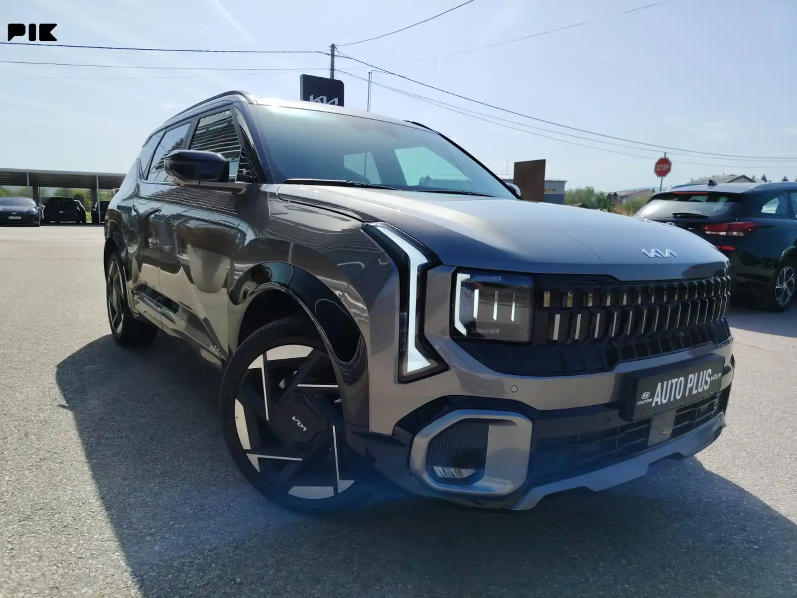 kia-seltos-gtline-1-6-benzin-automatik-zimske-gume-1-km