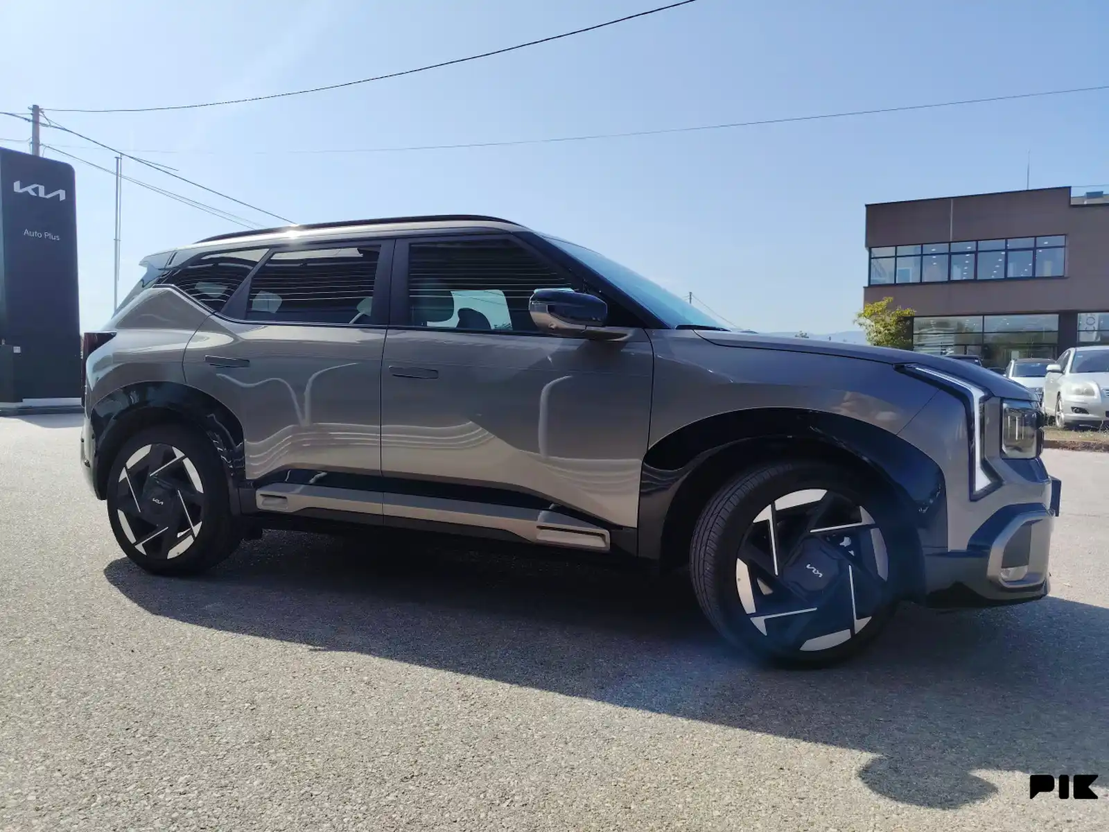 kia-seltos-gtline-1-6-benzin-automatik-zimske-gume-1-km