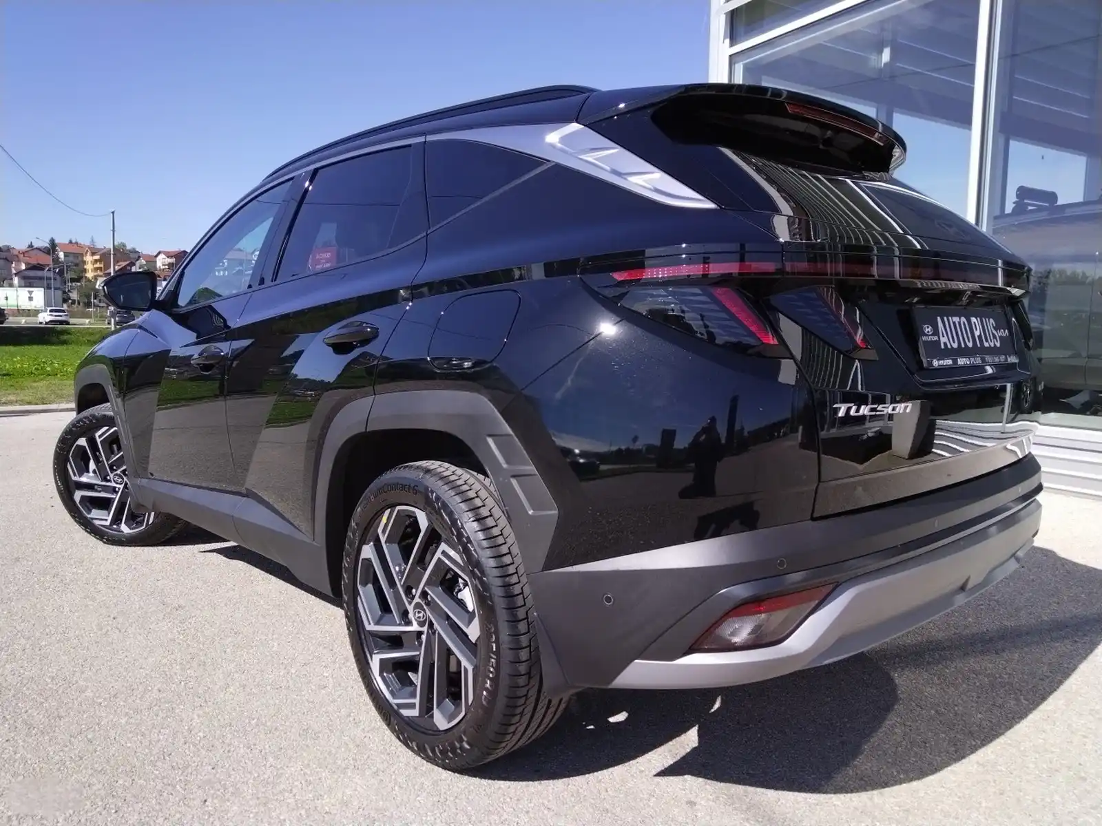 hyundai-tucson-luxury-16-benzin-automatik-4x4