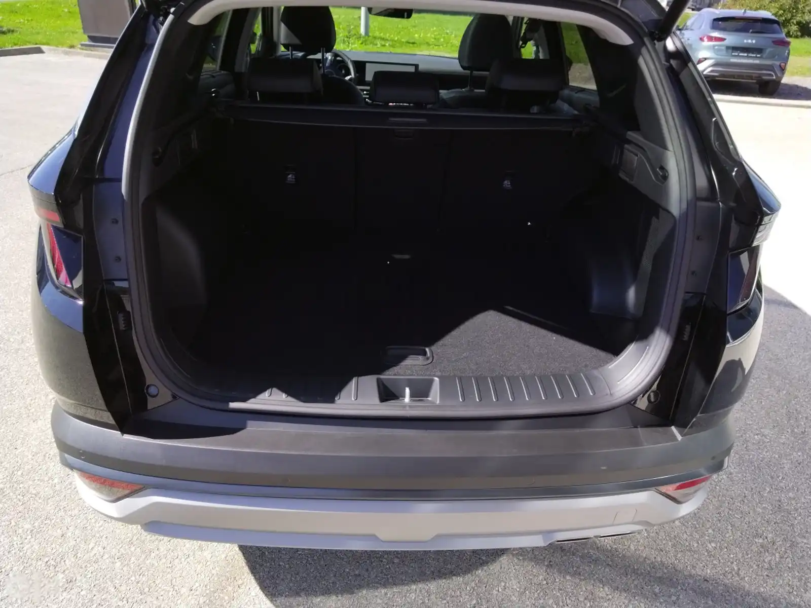 hyundai-tucson-luxury-16-benzin-automatik-4x4