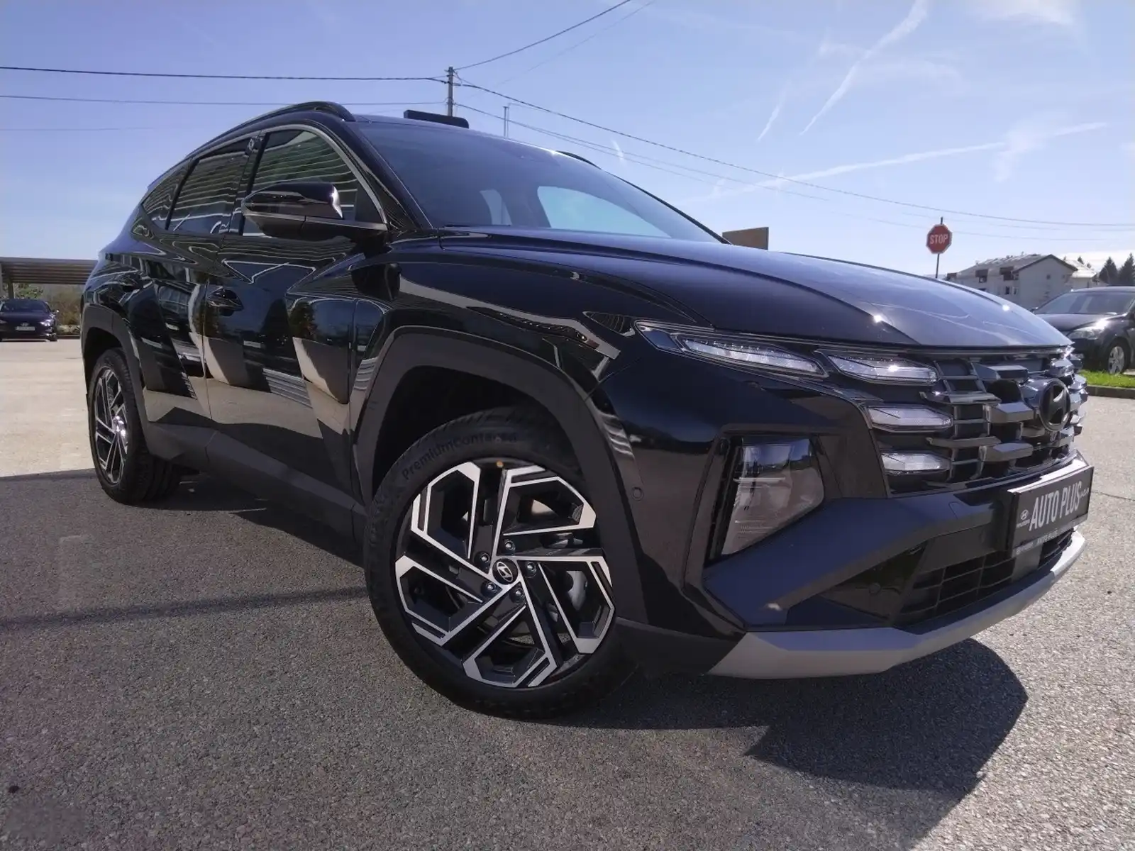 hyundai-tucson-luxury-16-benzin-automatik-4x4