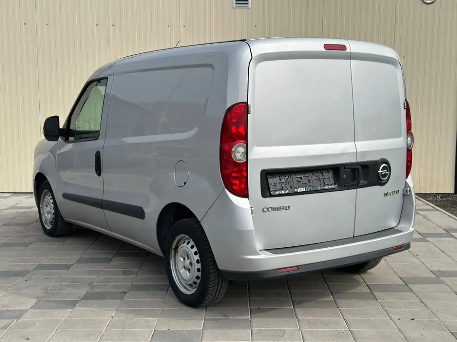 opel-combo-1-6-dizel-2017-god