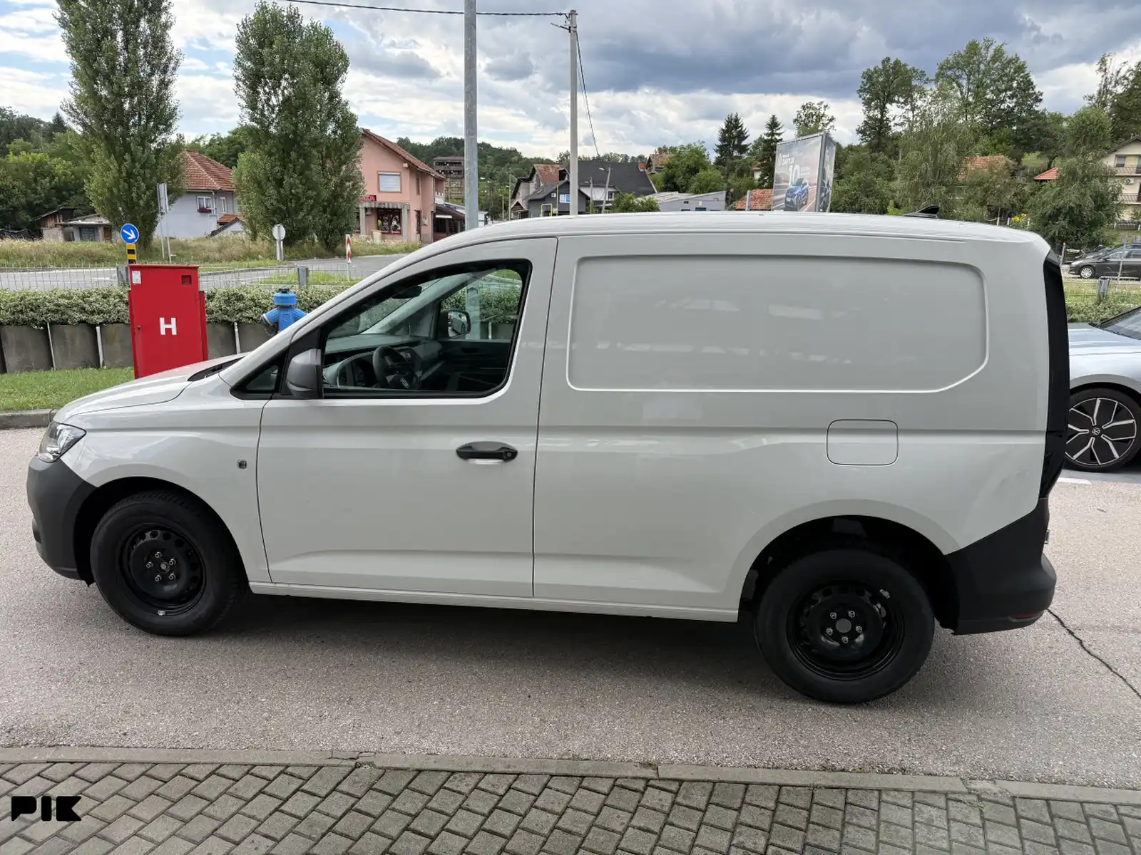 volkswagen-caddy-cargo-2-0tdi-6mt