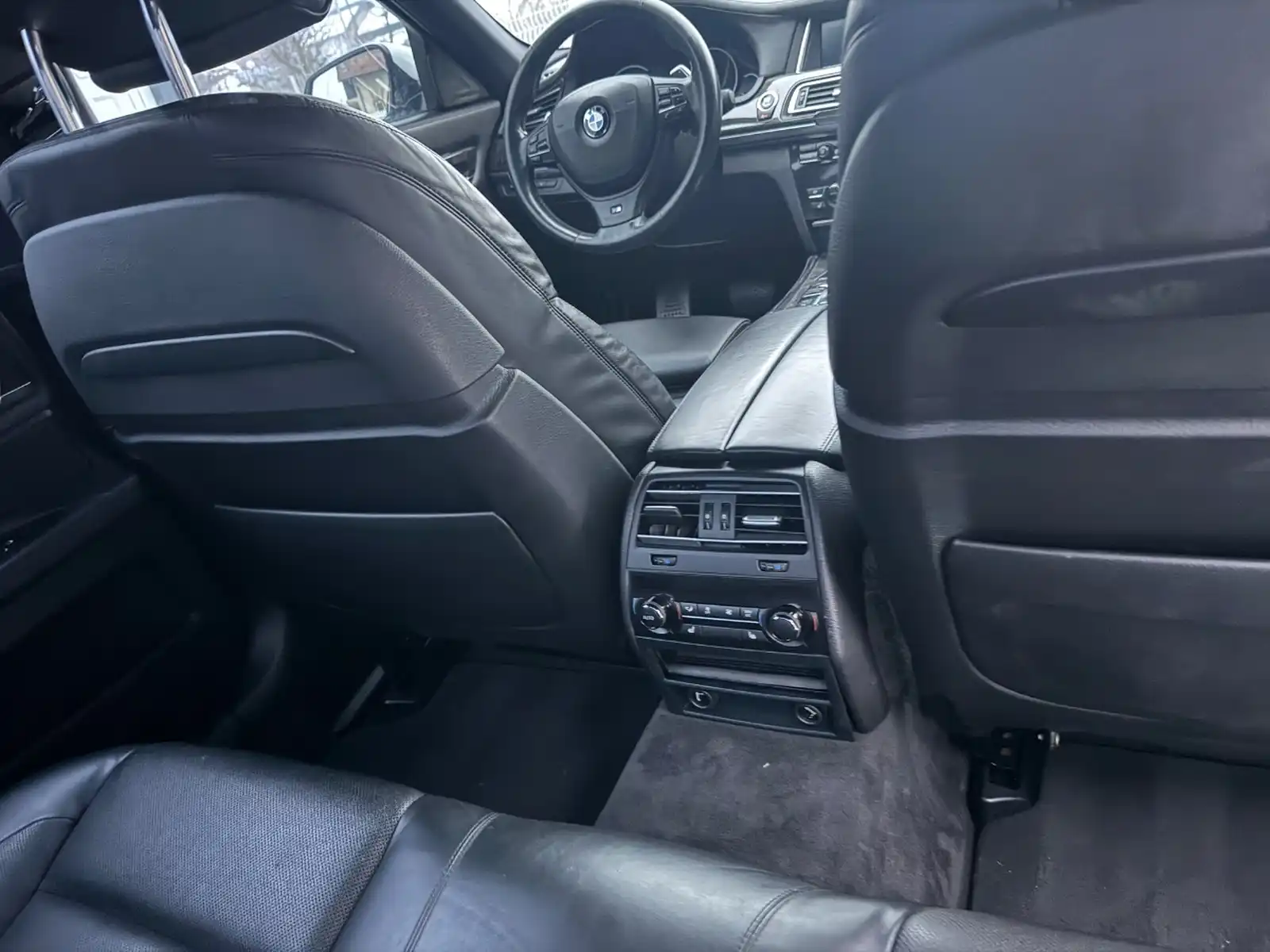 bmw-750i